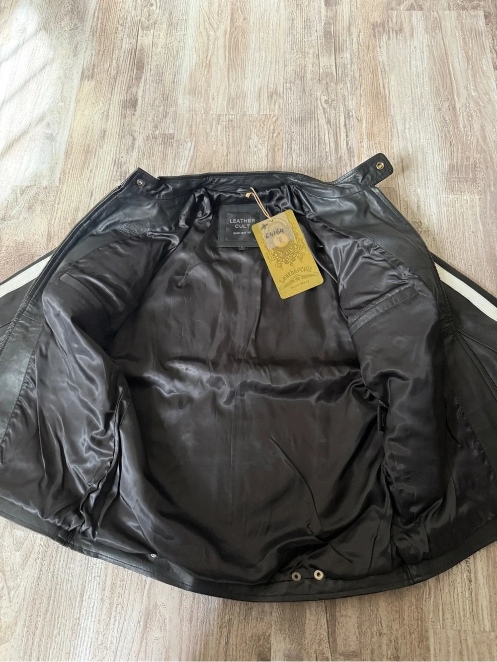 Men's handmade leather jacket from leather cult